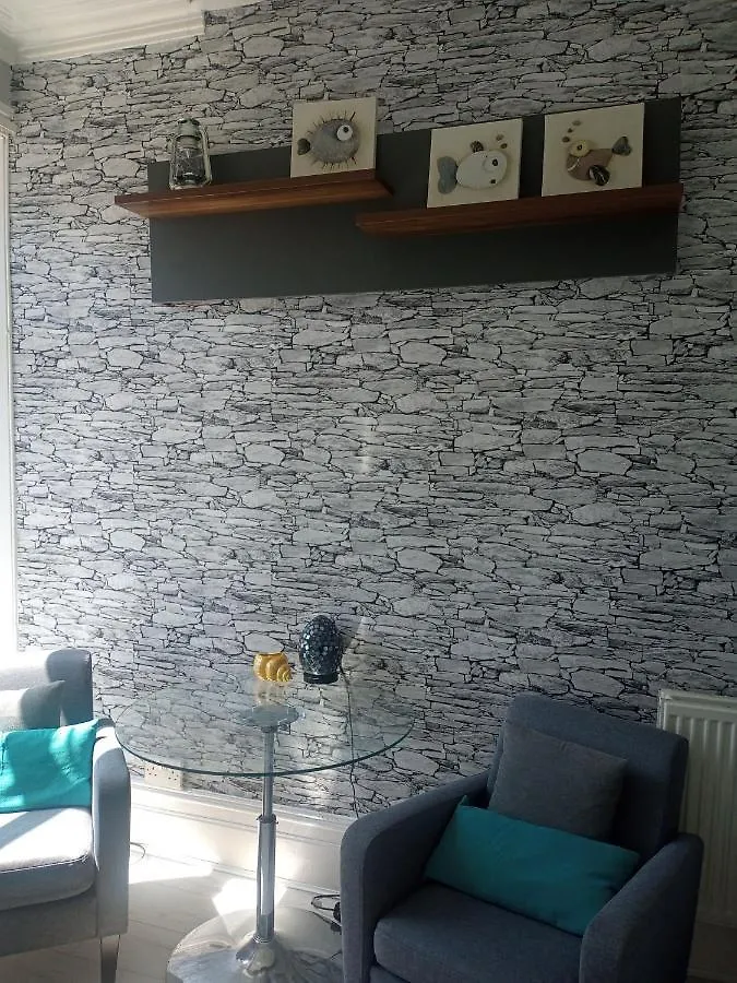 Rayners Rooms Blackpool Guest house